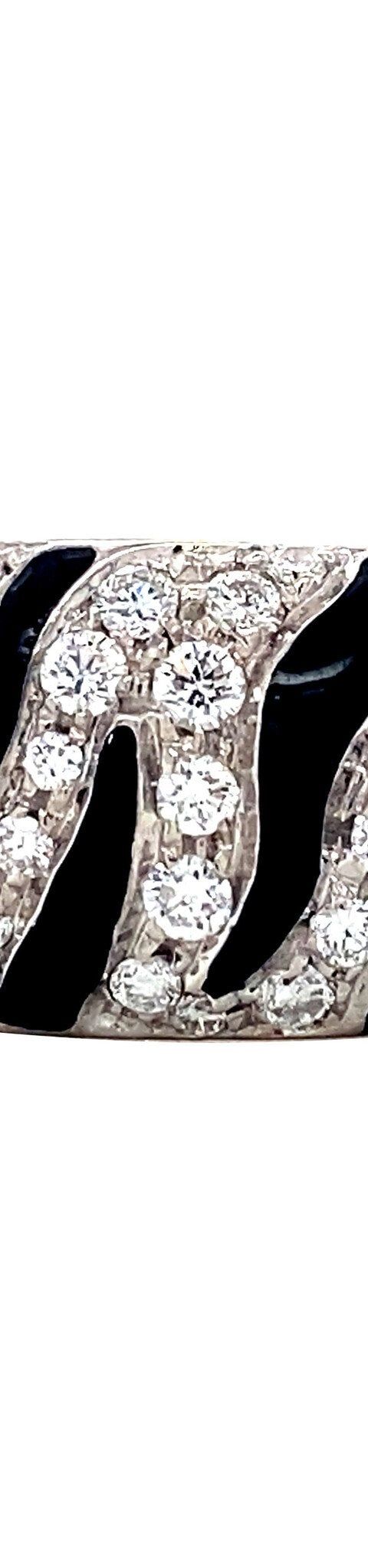 Vintage 18K White Gold Ring with Enamel and Diamond